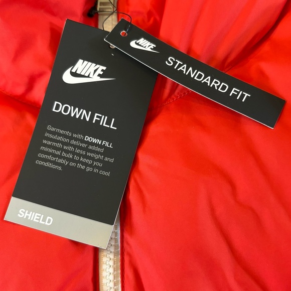 NWT - Nike Down Fill Puffer Jacket - Picture 4 of 6